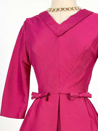 1960s Fuchsia Dress with Bows / Waist 26