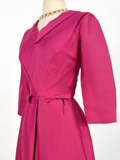 1960s Fuchsia Dress with Bows / Waist 26