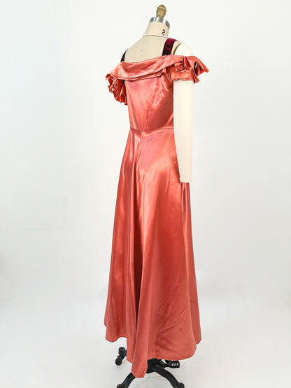 1930s Liquid Silk Satin Bias Cut Gown / Waist 26"
