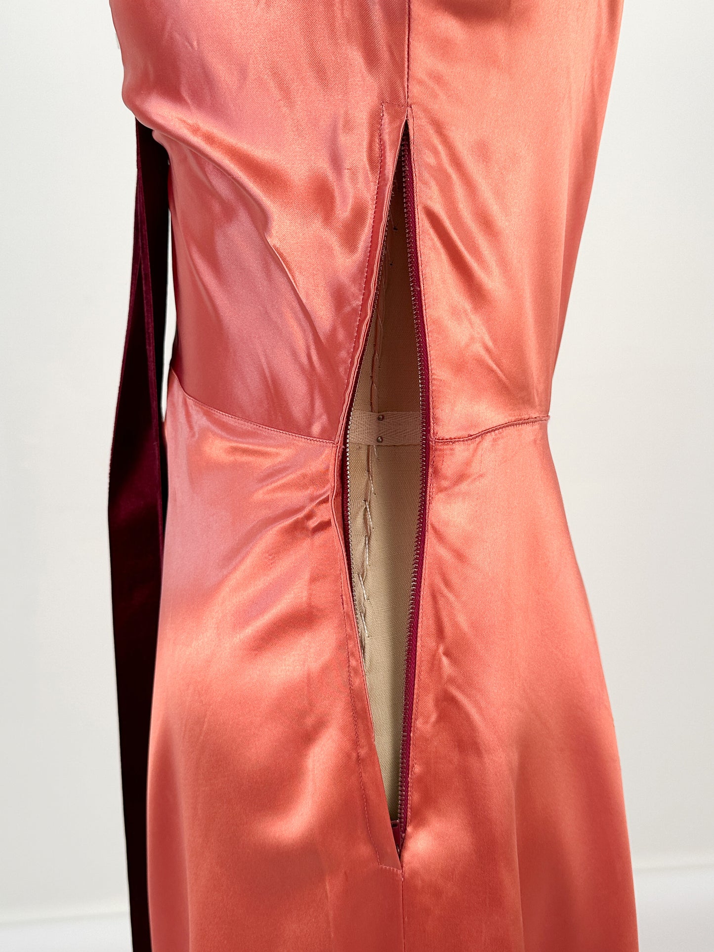 1930s Liquid Silk Satin Bias Cut Gown / Waist 26"