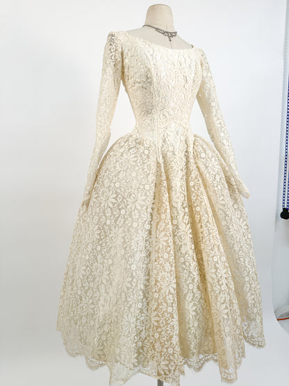 1950s Motaldo's Wedding Dress / Waist 24