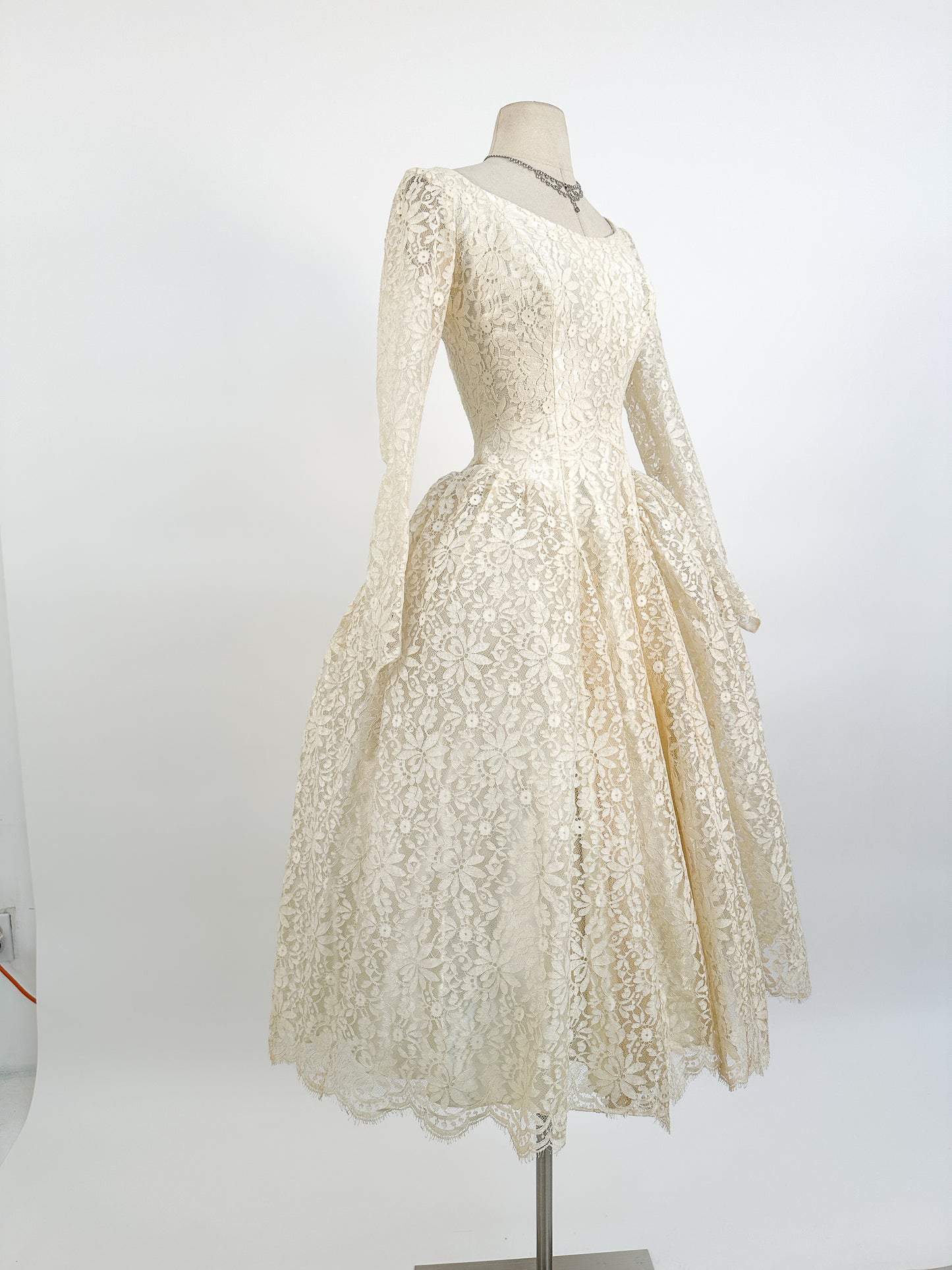 1950s Motaldo's Wedding Dress / Waist 24