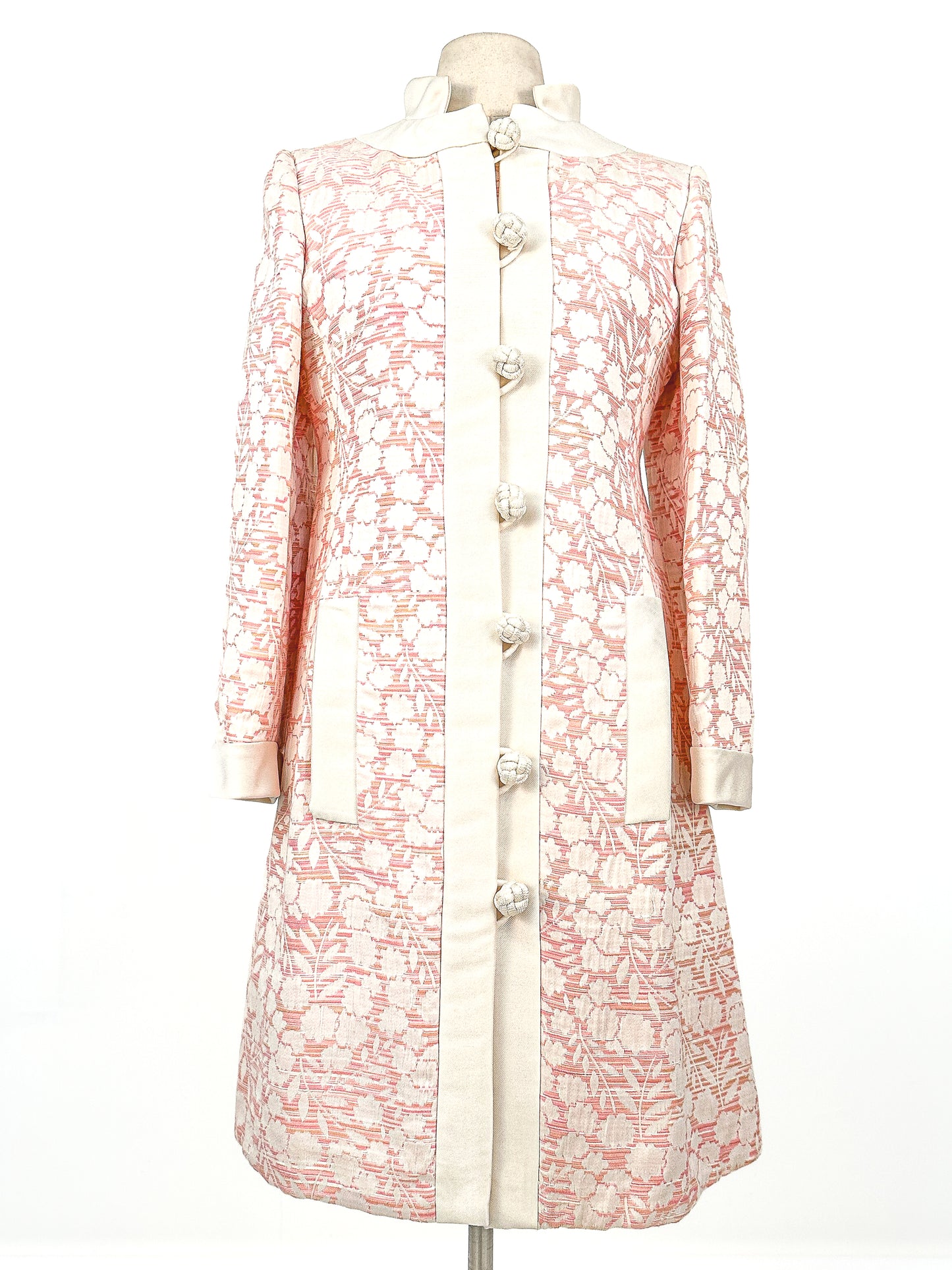 1960s Pretty Pink Floral Matching Shift and Jacket Set / Waist 32