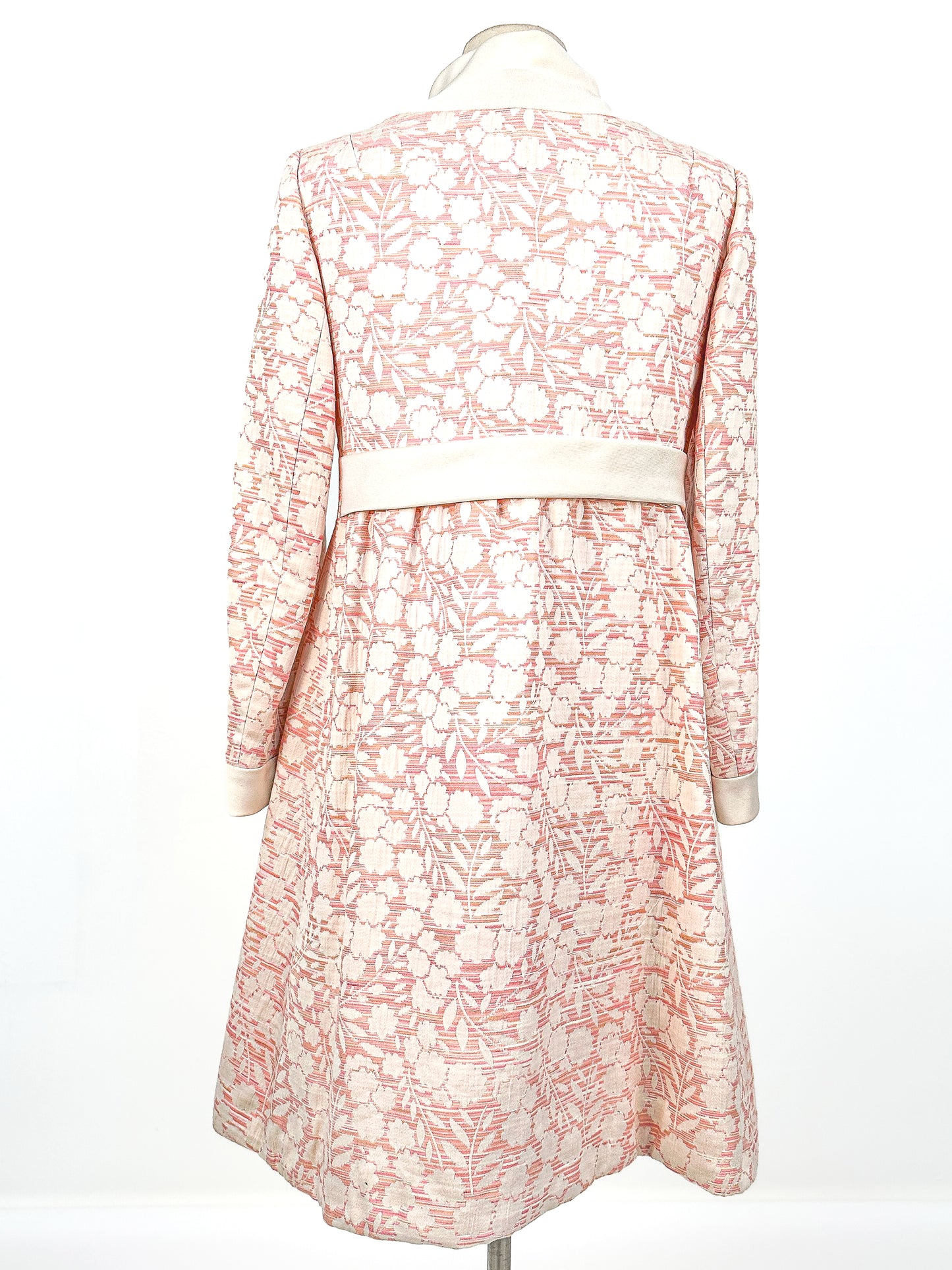 1960s Pretty Pink Floral Matching Shift and Jacket Set / Waist 32
