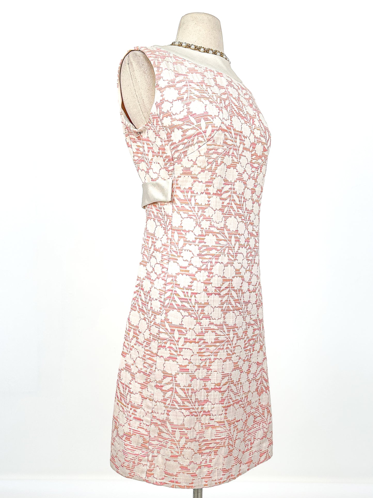 1960s Pretty Pink Floral Matching Shift and Jacket Set / Waist 32