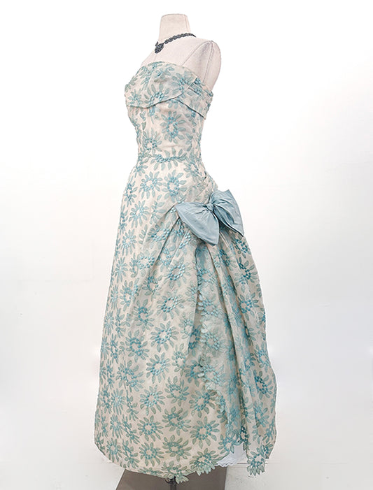 1950s Organza Embroidered Ballgown / Waist 26