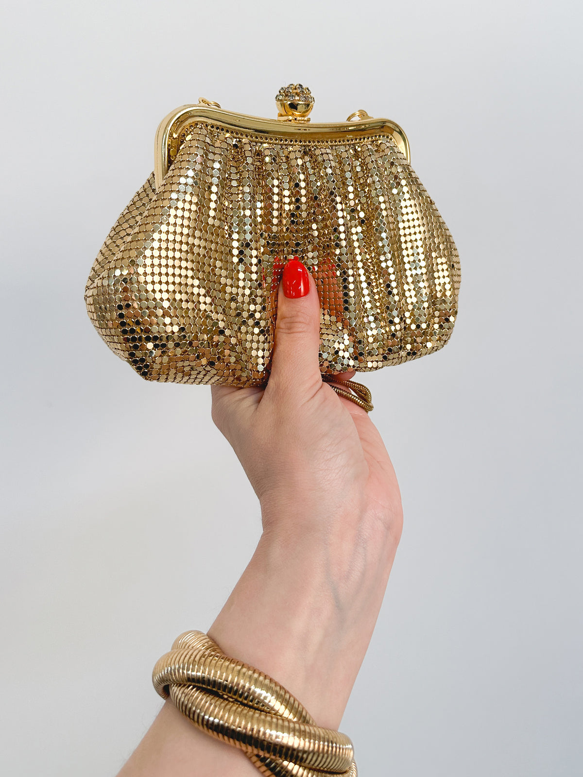 SKU:0026 Retro Gold And Gold dial with Crystal Accents Vintage Inspired+gift bag Jules Mirage – Gold Hobo Bag | Giarité main image 3