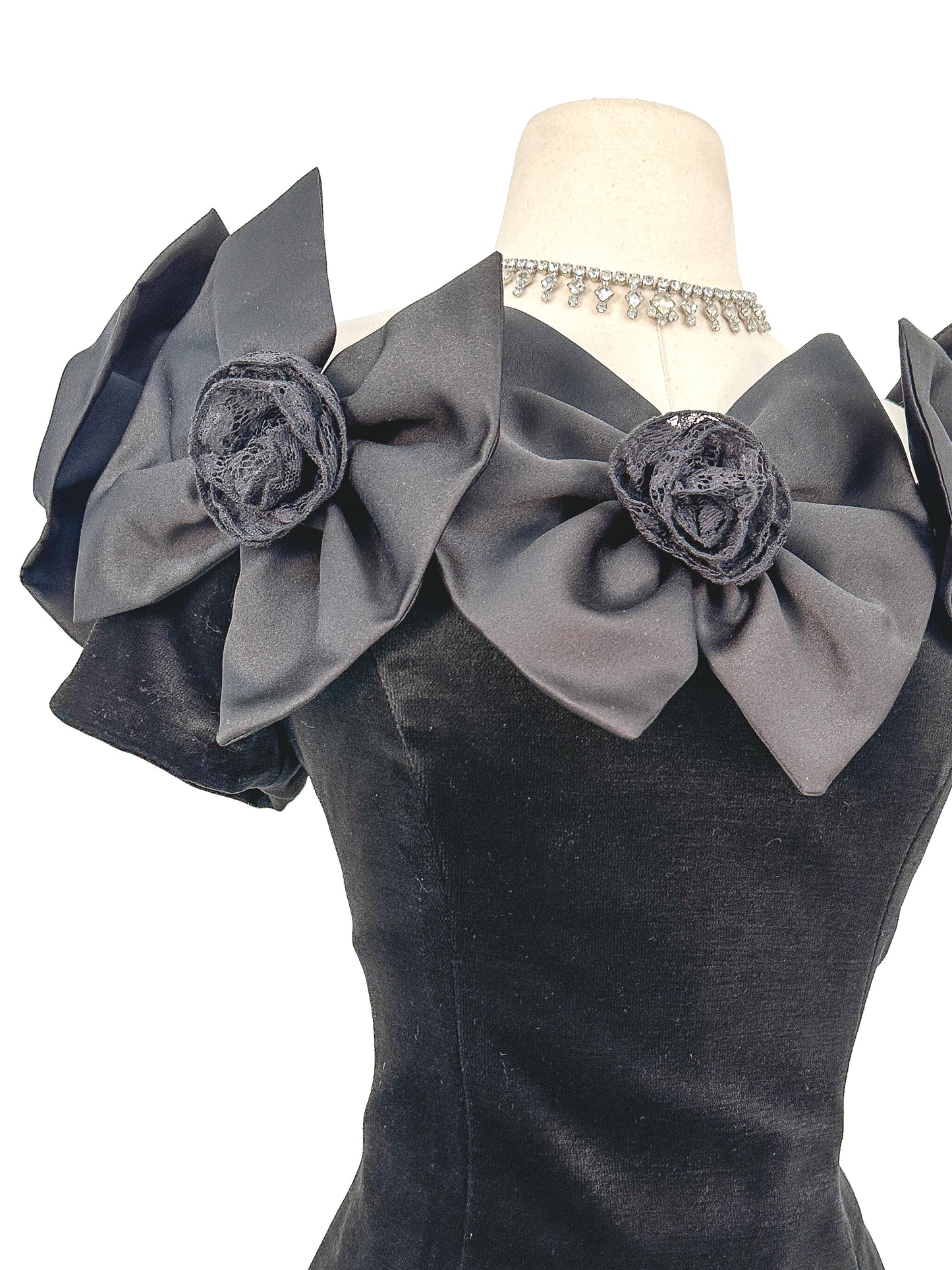 1980s Off the shoulder Black Velvet Bow Dress / Waist 30
