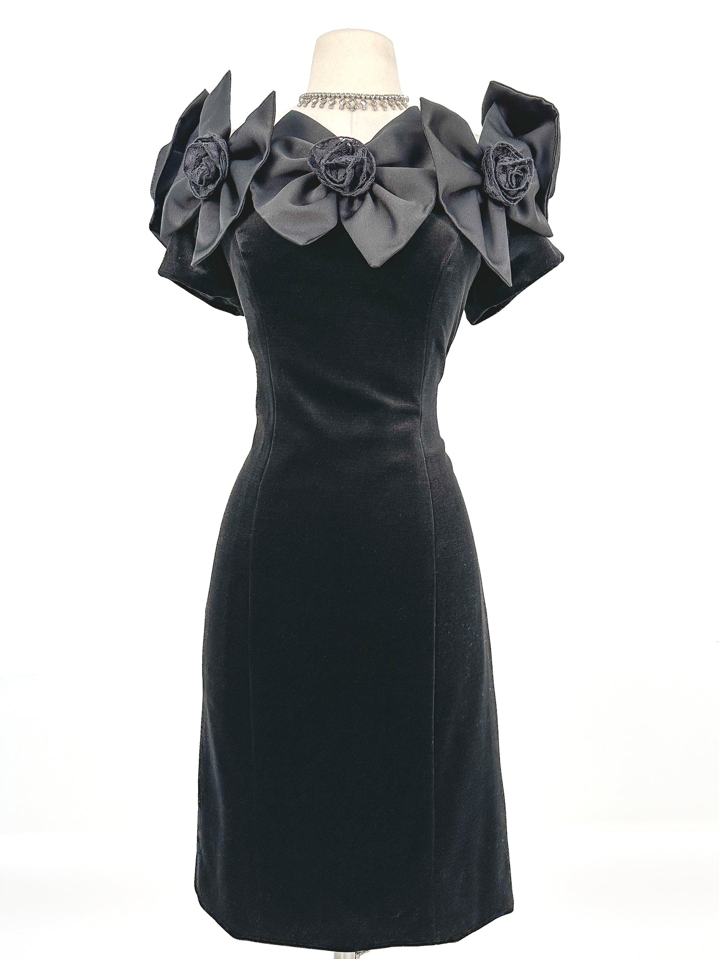 1980s Off the shoulder Black Velvet Bow Dress / Waist 30