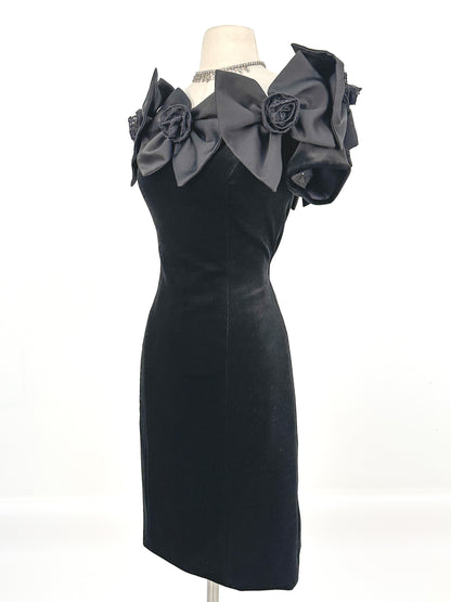1980s Off the shoulder Black Velvet Bow Dress / Waist 30