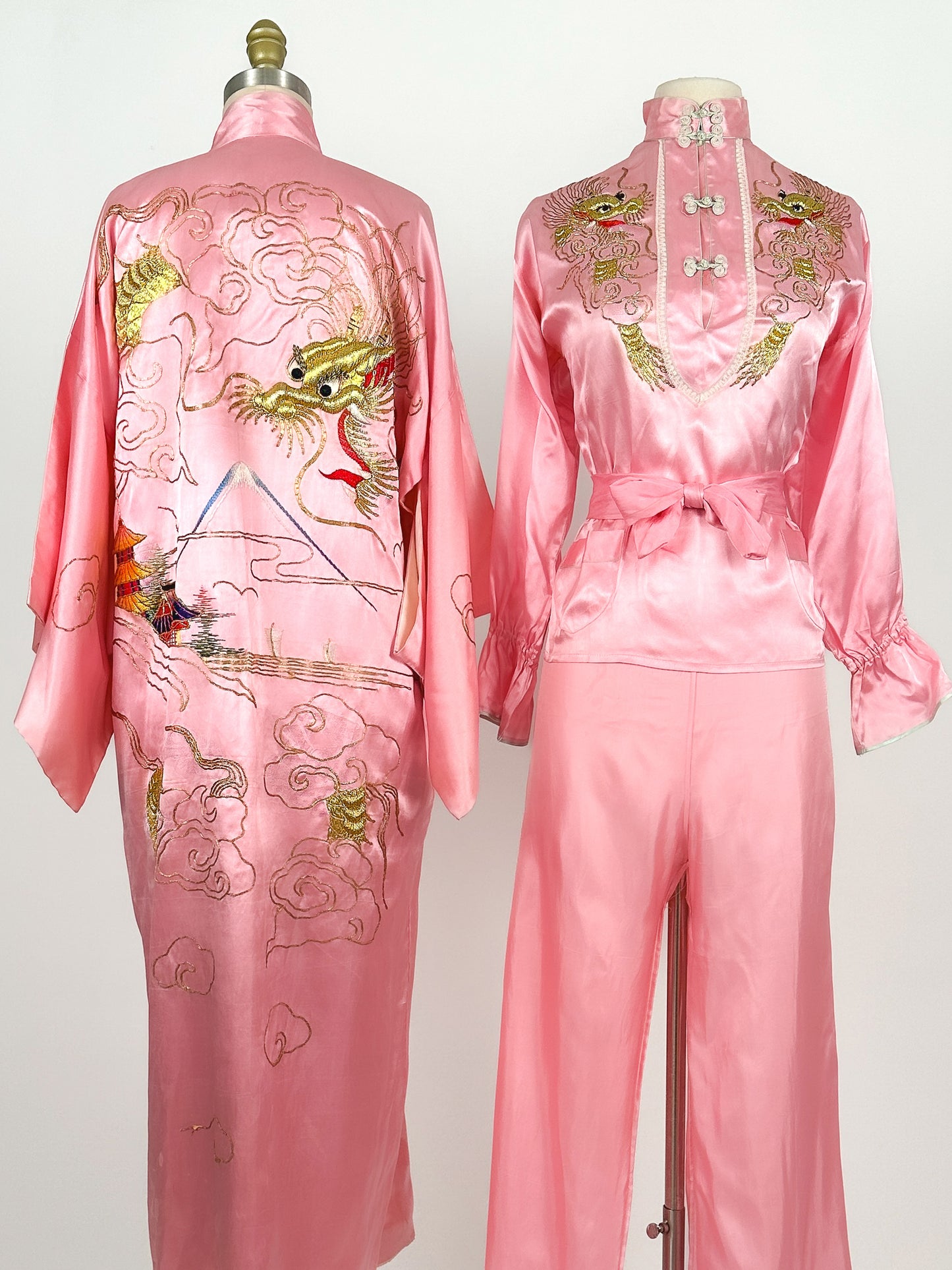 1940-50s Pink Matching Pajama Set with Embroidered Dragons / Waist 36