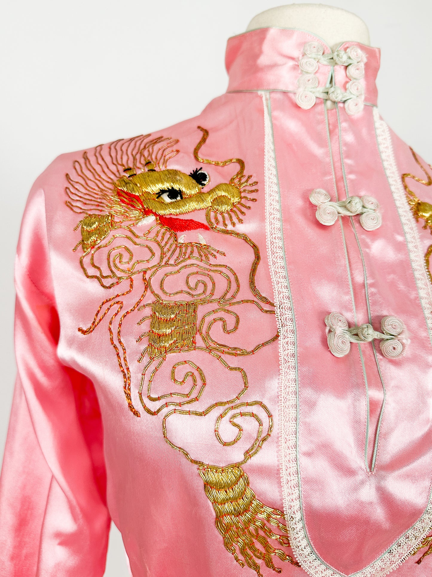 1940-50s Pink Matching Pajama Set with Embroidered Dragons / Waist 36