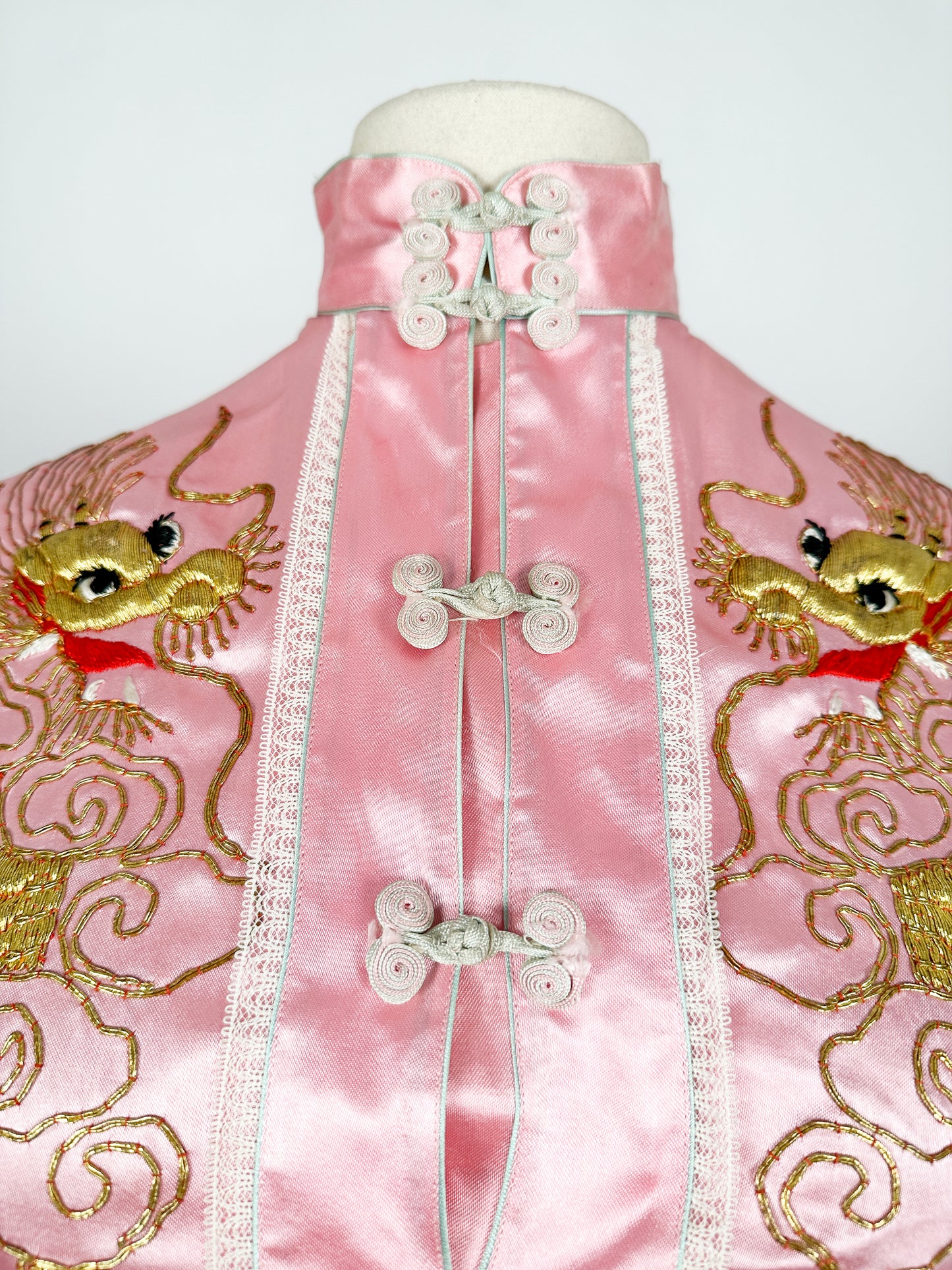 1940-50s Pink Matching Pajama Set with Embroidered Dragons / Waist 36