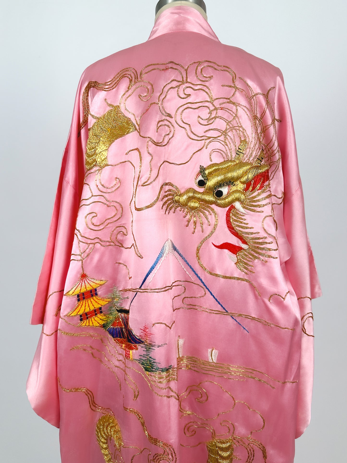 1940-50s Satin Pink Dragon Kimono / One Size