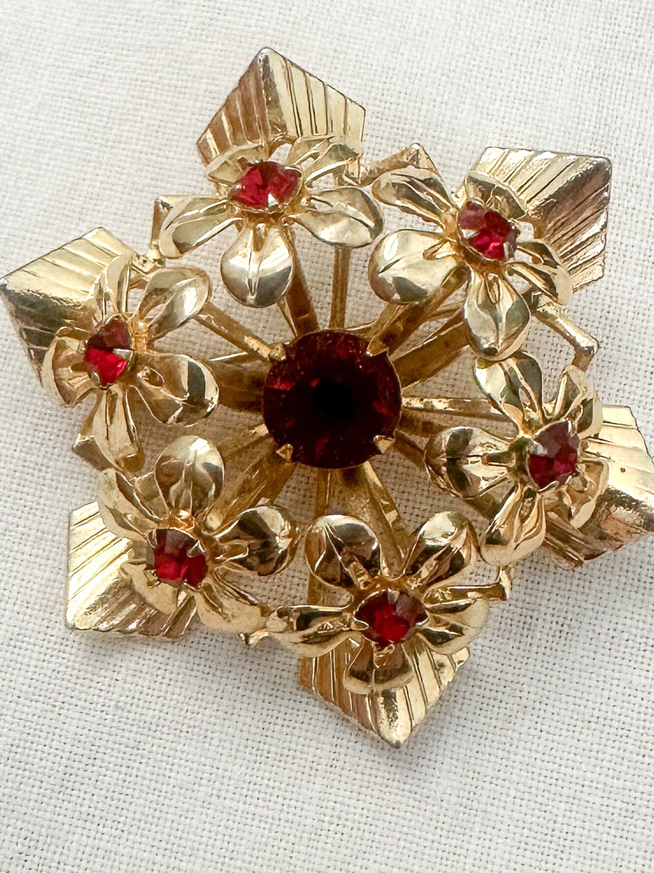 1950s Ruby Floral Brooch