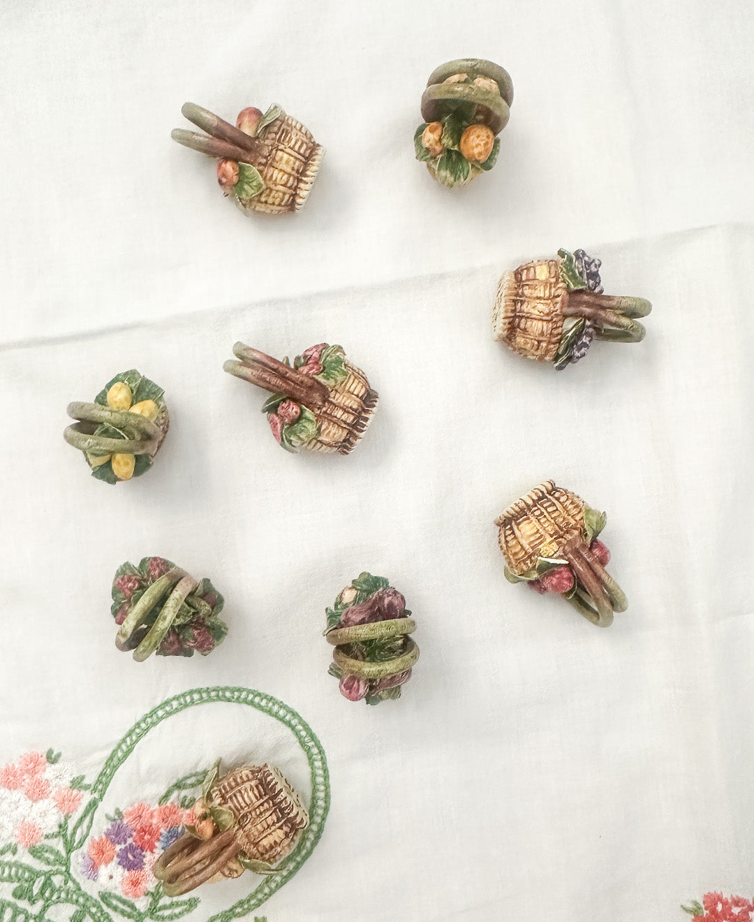 Mid-Century Modern Fruit Basket Place Card Holders