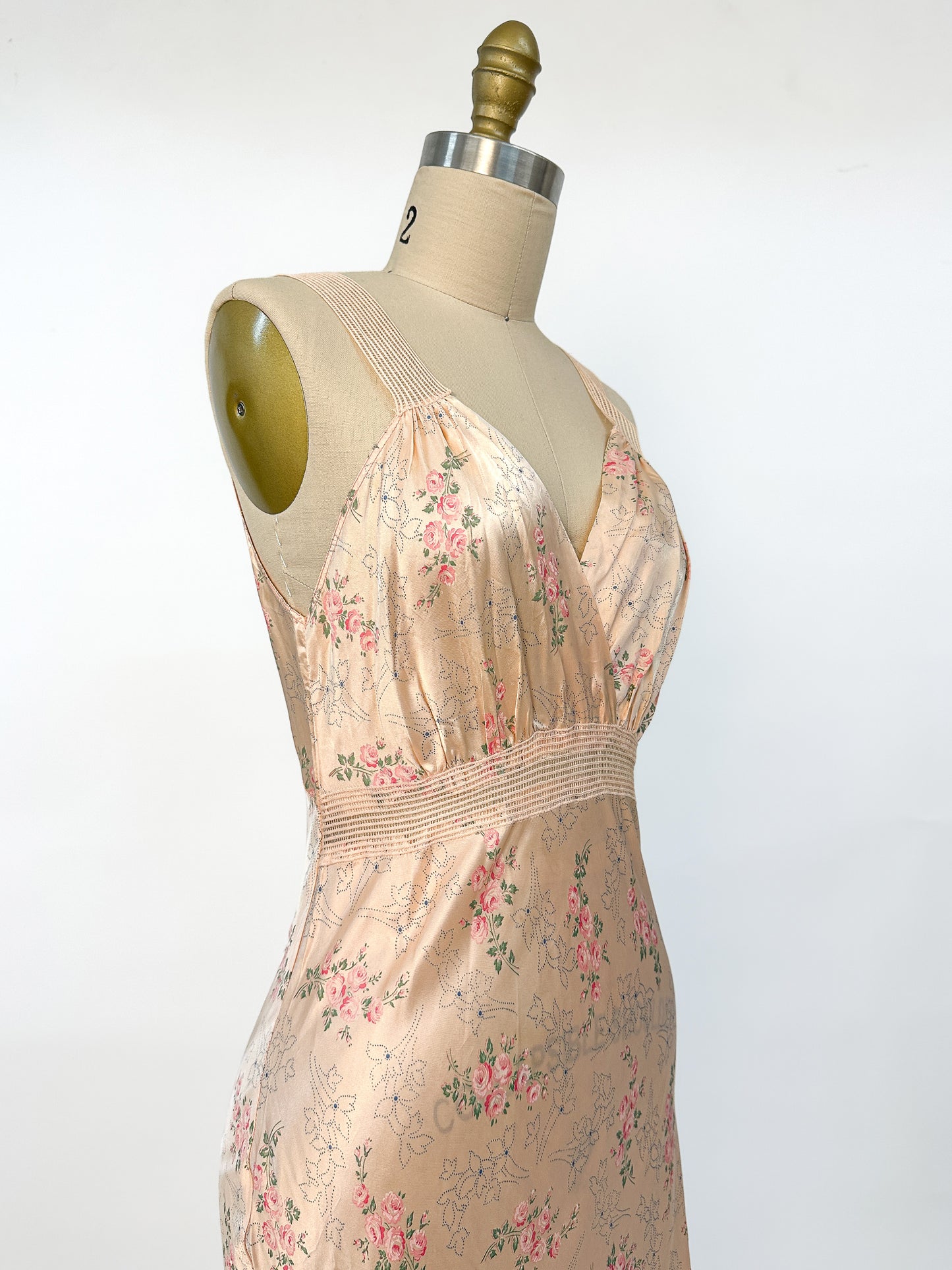 1940s Rayon Pretty Peach Slip with Blue Flowers / Waist 26
