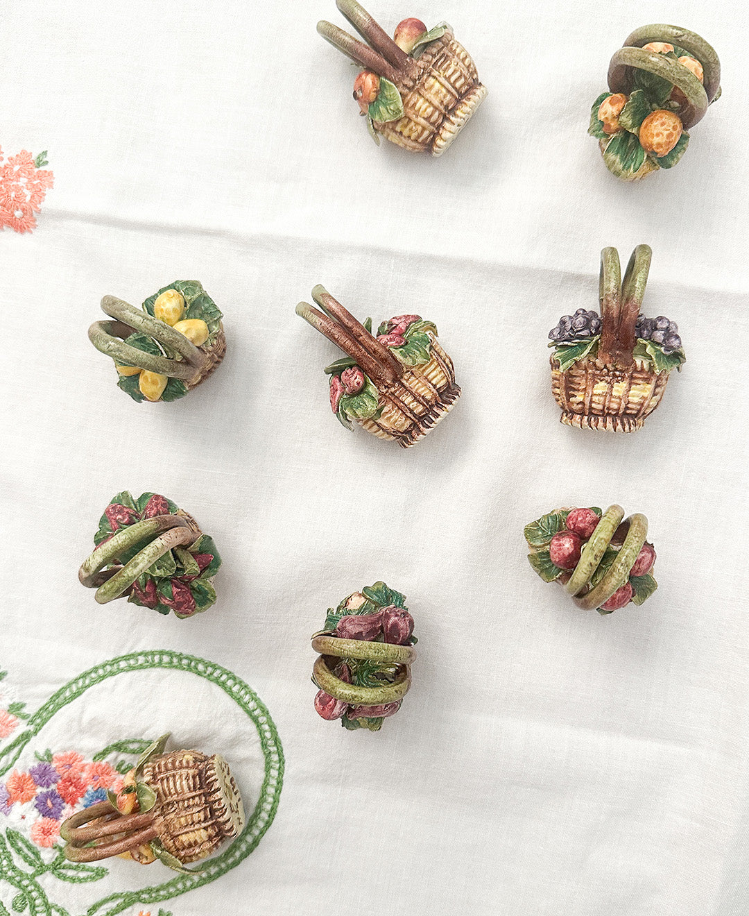 Mid-Century Modern Fruit Basket Place Card Holders