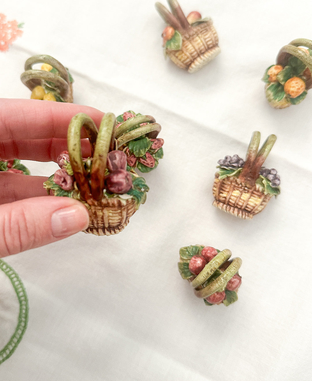 Mid-Century Modern Fruit Basket Place Card Holders