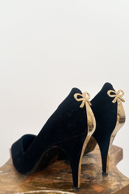 1980s Velvet Pumps with Gold Bow Details / Size 8
