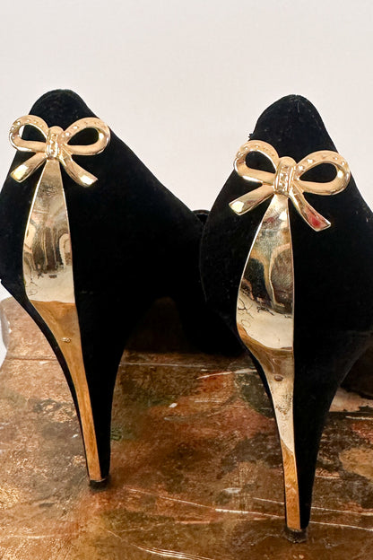 1980s Velvet Pumps with Gold Bow Details / Size 8