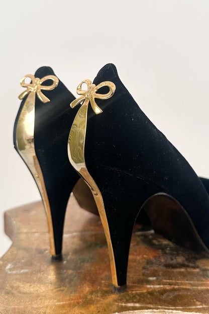 1980s Velvet Pumps with Gold Bow Details / Size 8