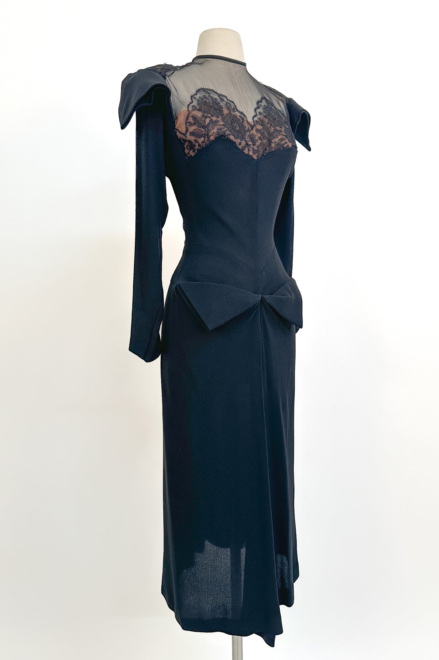 1940s Femme Fatale Illusion Lace Cocktail Dress / Waist 28-30