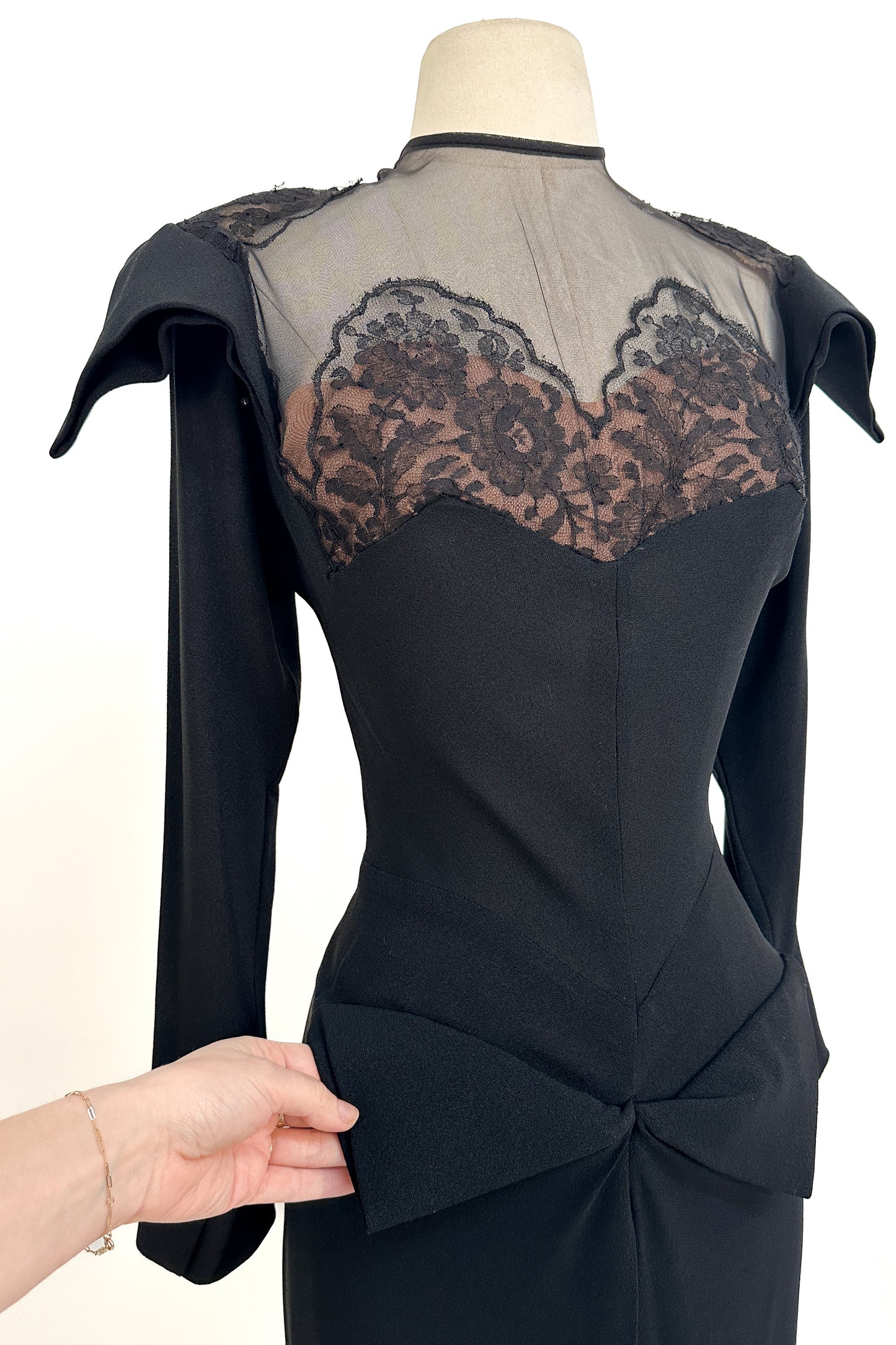 1940s Femme Fatale Illusion Lace Cocktail Dress / Waist 28-30