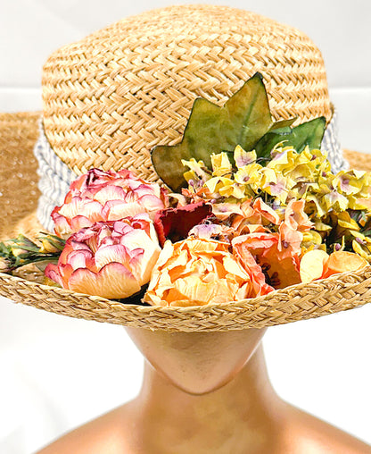 1990s 'Nancy Meyers' Romcom Summer Straw Hat with Roses