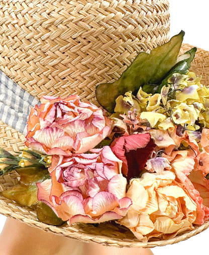 1990s 'Nancy Meyers' Romcom Summer Straw Hat with Roses