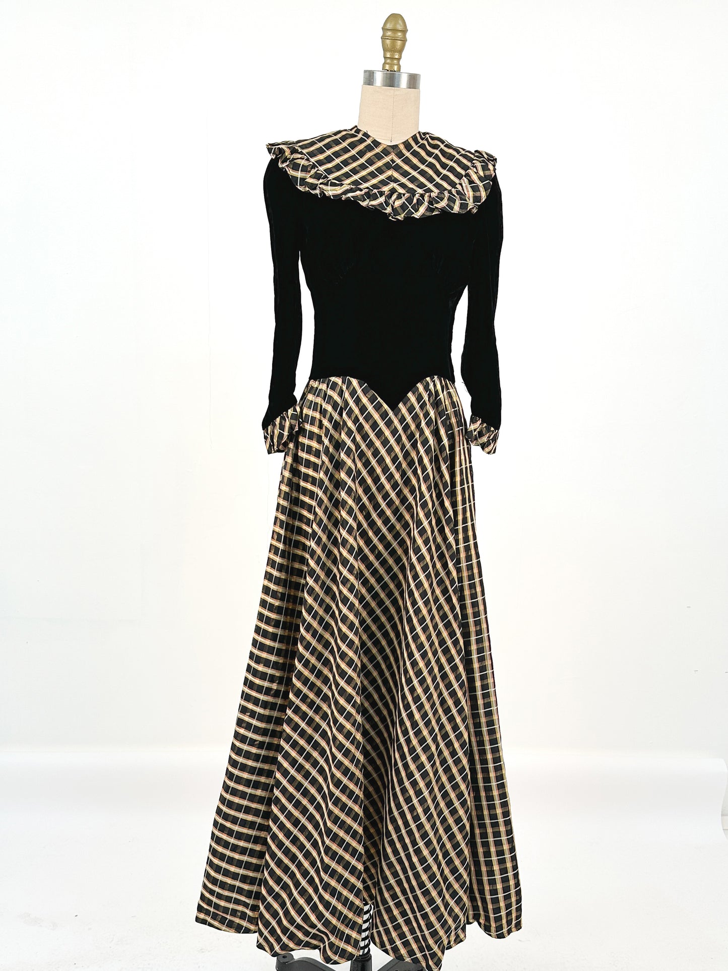 1940s Black Velvet and Plaid Taffeta Gown / Waist 24