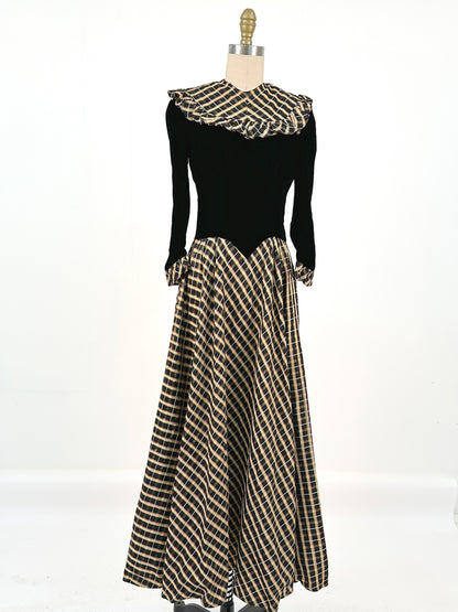1940s Black Velvet and Plaid Taffeta Gown / Waist 24
