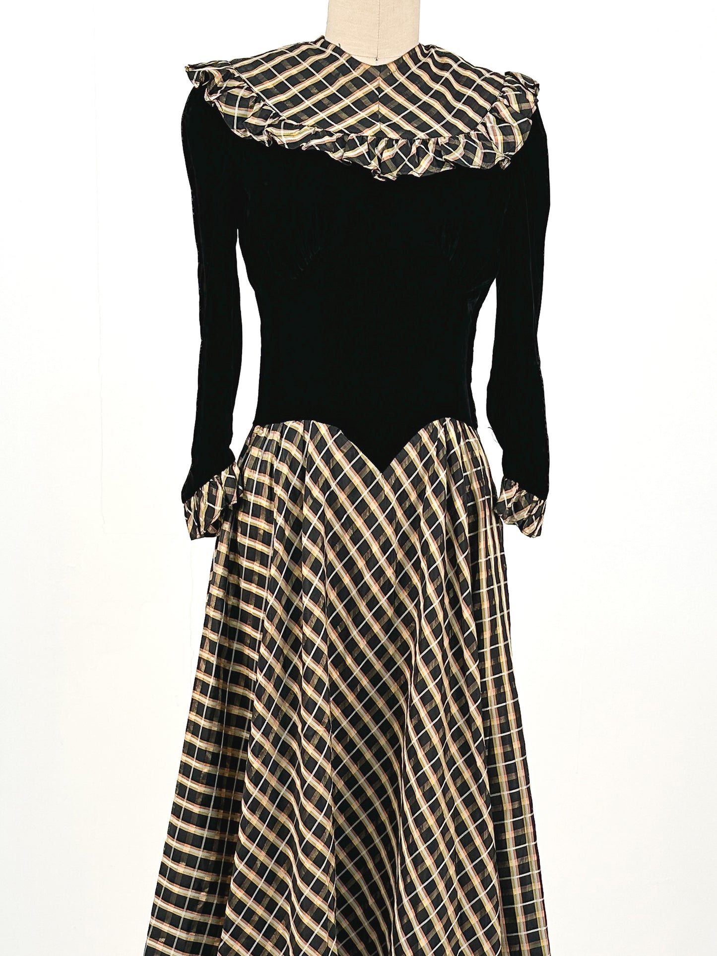 1940s Black Velvet and Plaid Taffeta Gown / Waist 24
