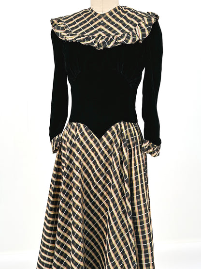 1940s Black Velvet and Plaid Taffeta Gown / Waist 24