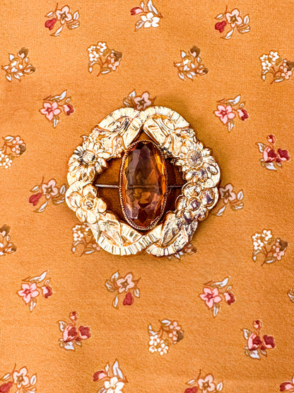 Victorian Brooch with Citrine Jewel