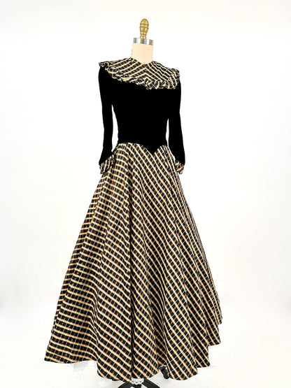 1940s Black Velvet and Plaid Taffeta Gown / Waist 24