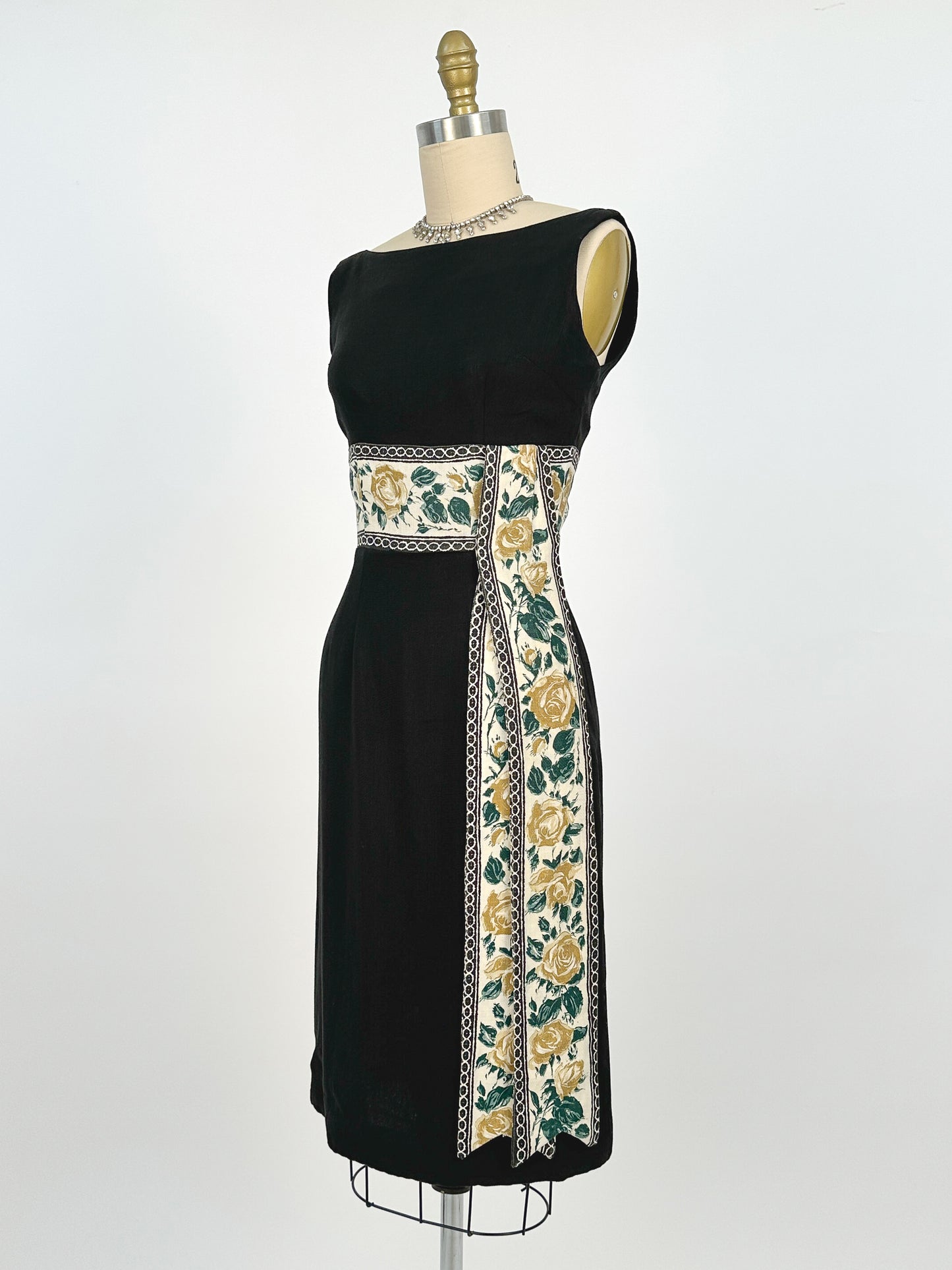1960s Summery Black Linen Wiggle Dress with Elegant Yellow Rose Print Sash / Waist 24