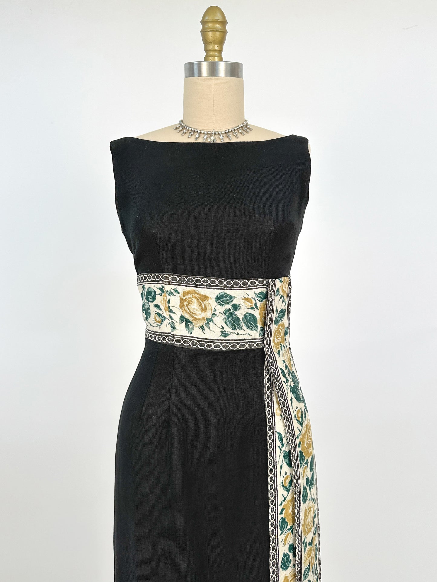 1960s Summery Black Linen Wiggle Dress with Elegant Yellow Rose Print Sash / Waist 24