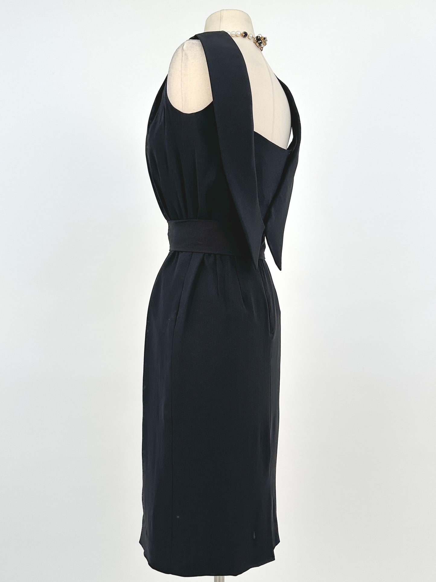 1960s Chic LBD with Glamorous Back / Waist 24