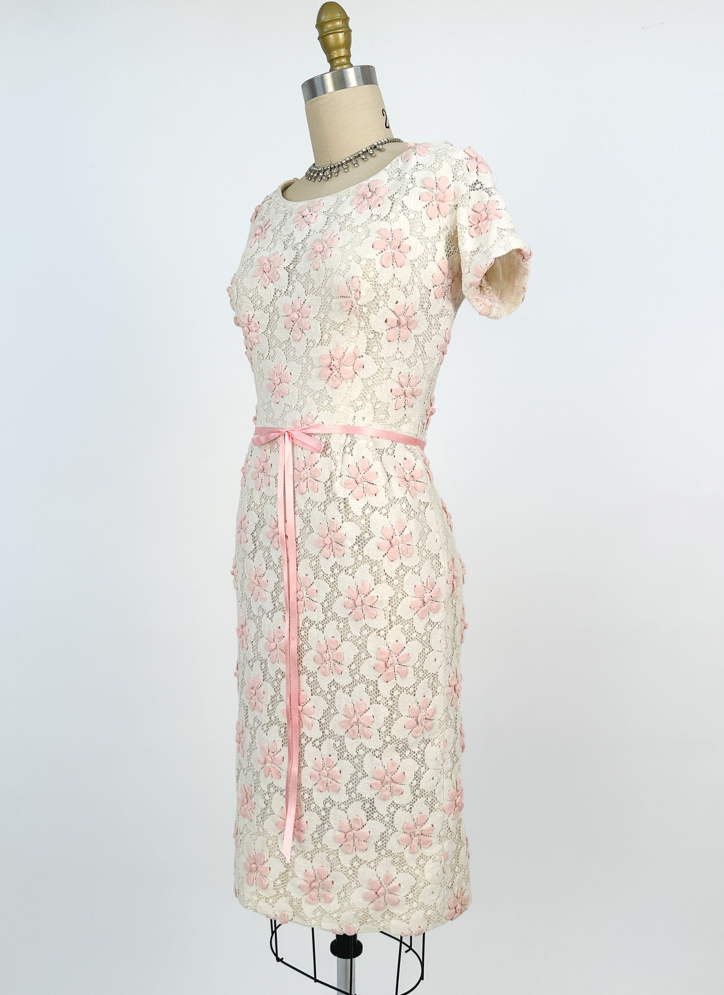 1960s Lace Wiggle Dress with Pink Flowers / Waist 26