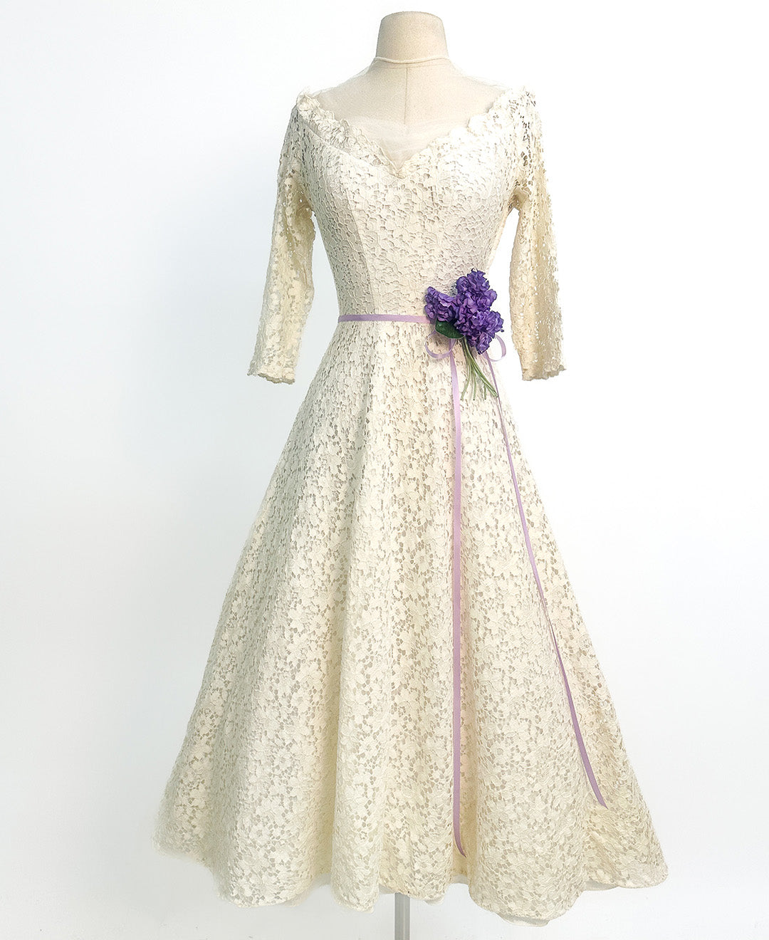 1950s Ivory Lace Wedding Dress with Illusion Neckline / Waist 26
