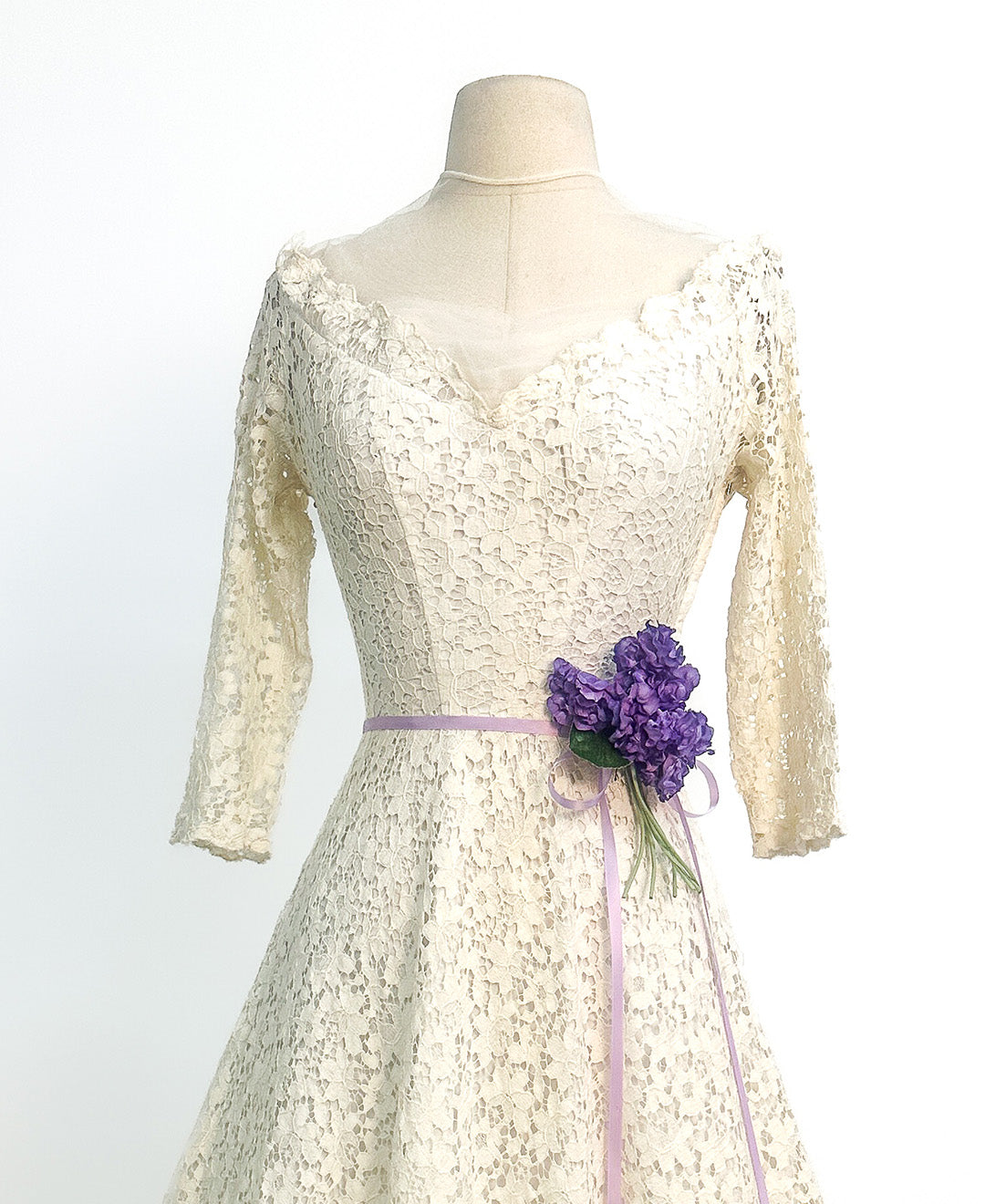 1950s Ivory Lace Wedding Dress with Illusion Neckline / Waist 26