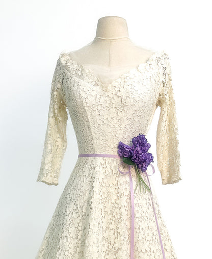 1950s Ivory Lace Wedding Dress with Illusion Neckline / Waist 26