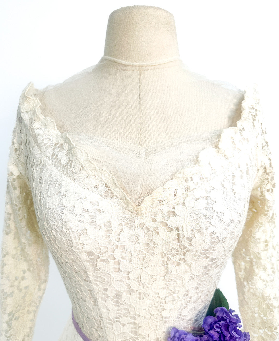 1950s Ivory Lace Wedding Dress with Illusion Neckline / Waist 26