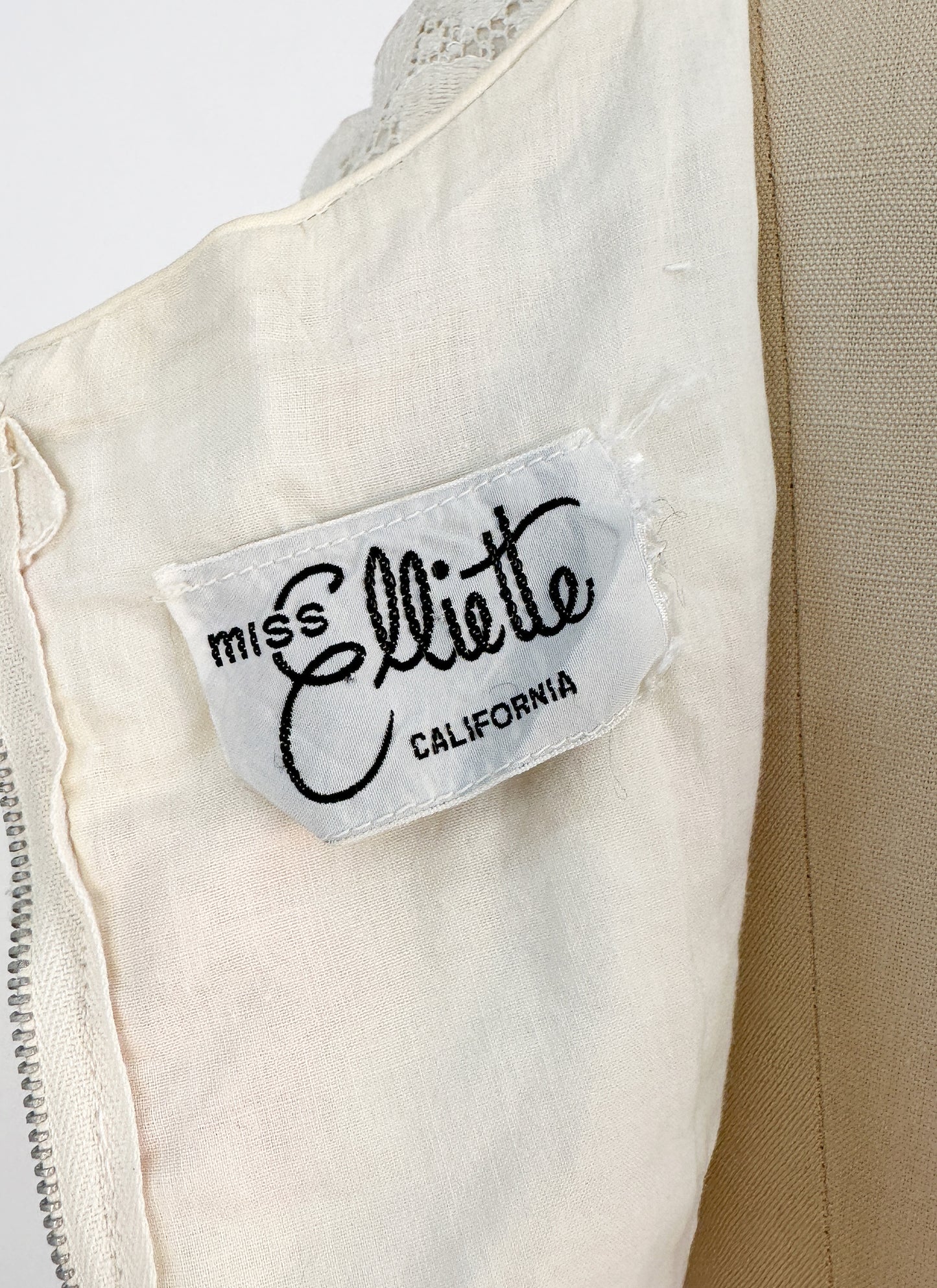 1960s Lace Wiggle Dress with Pink Flowers / Waist 26