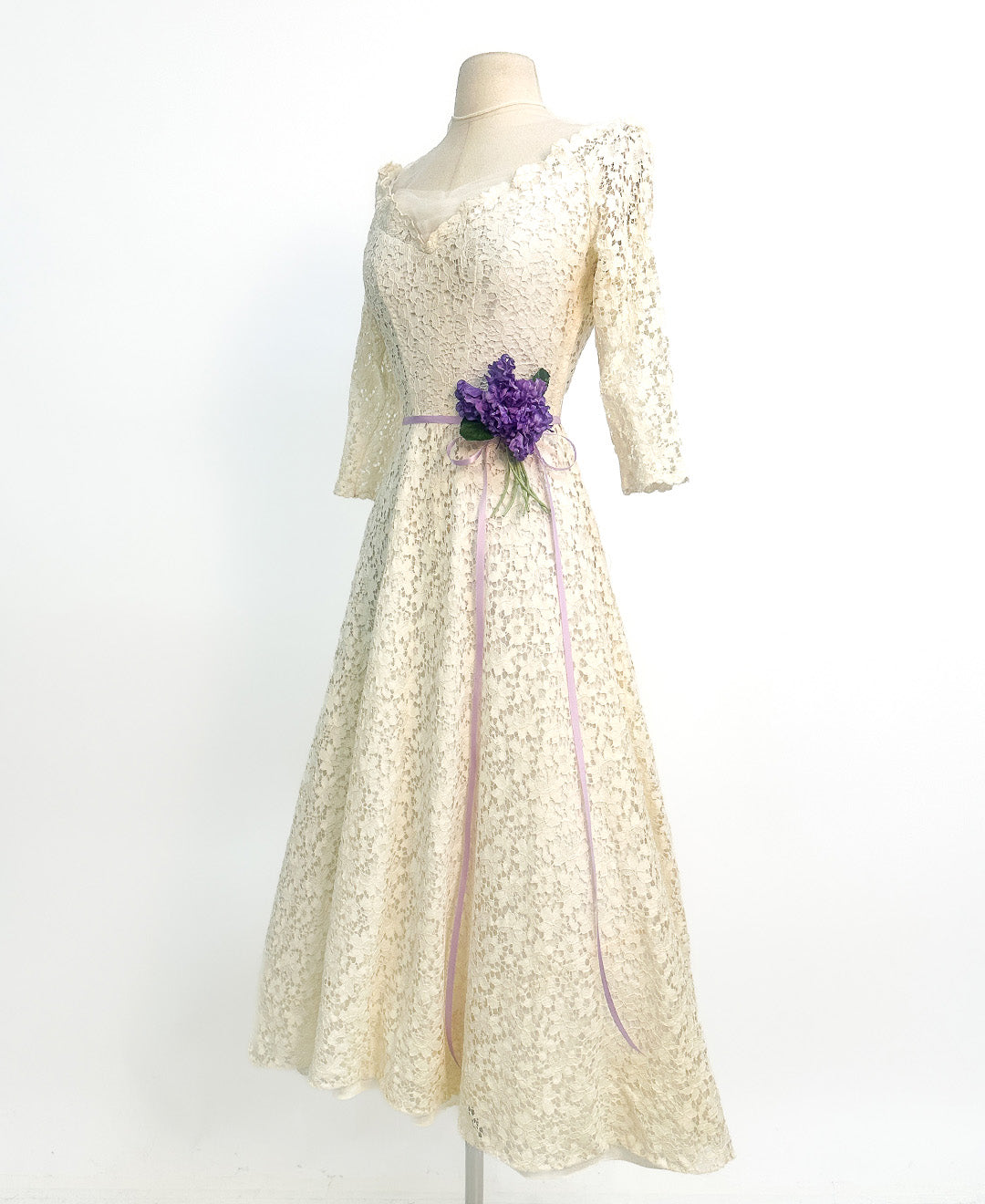 1950s Ivory Lace Wedding Dress with Illusion Neckline / Waist 26