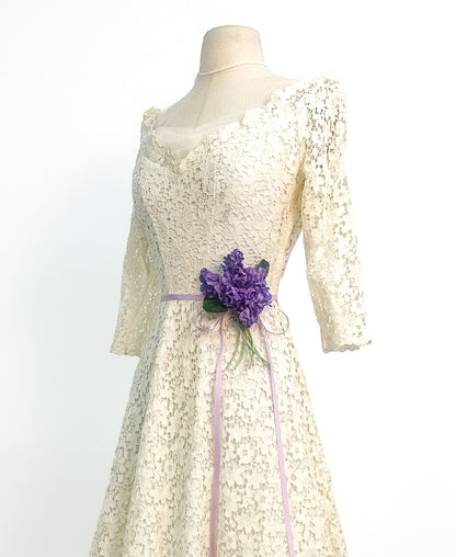 1950s Ivory Lace Wedding Dress with Illusion Neckline / Waist 26