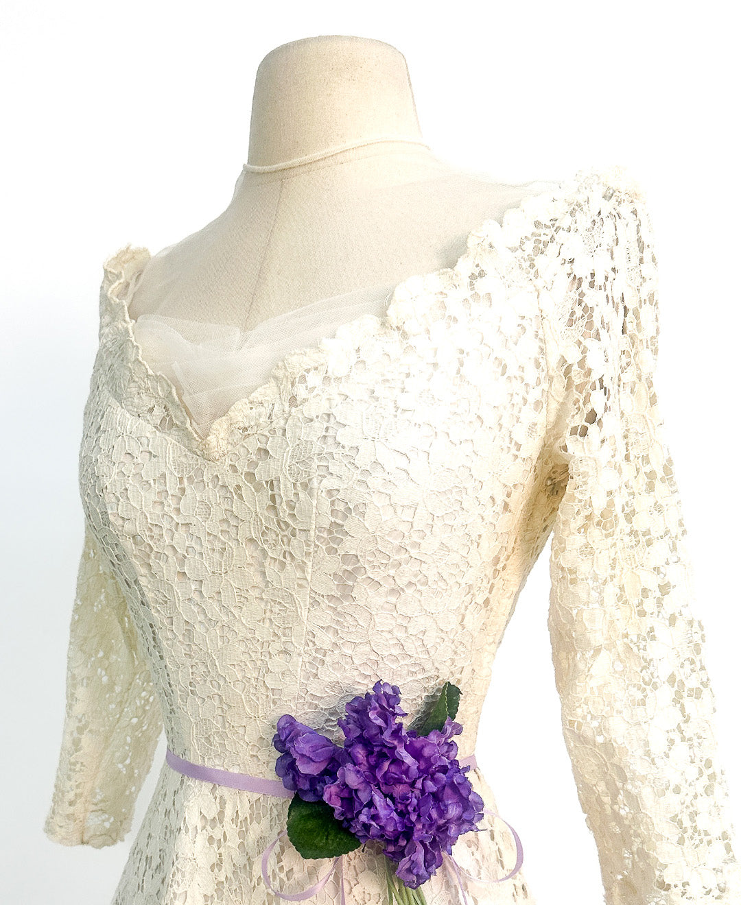 1950s Ivory Lace Wedding Dress with Illusion Neckline / Waist 26
