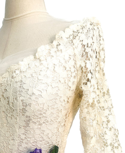 1950s Ivory Lace Wedding Dress with Illusion Neckline / Waist 26