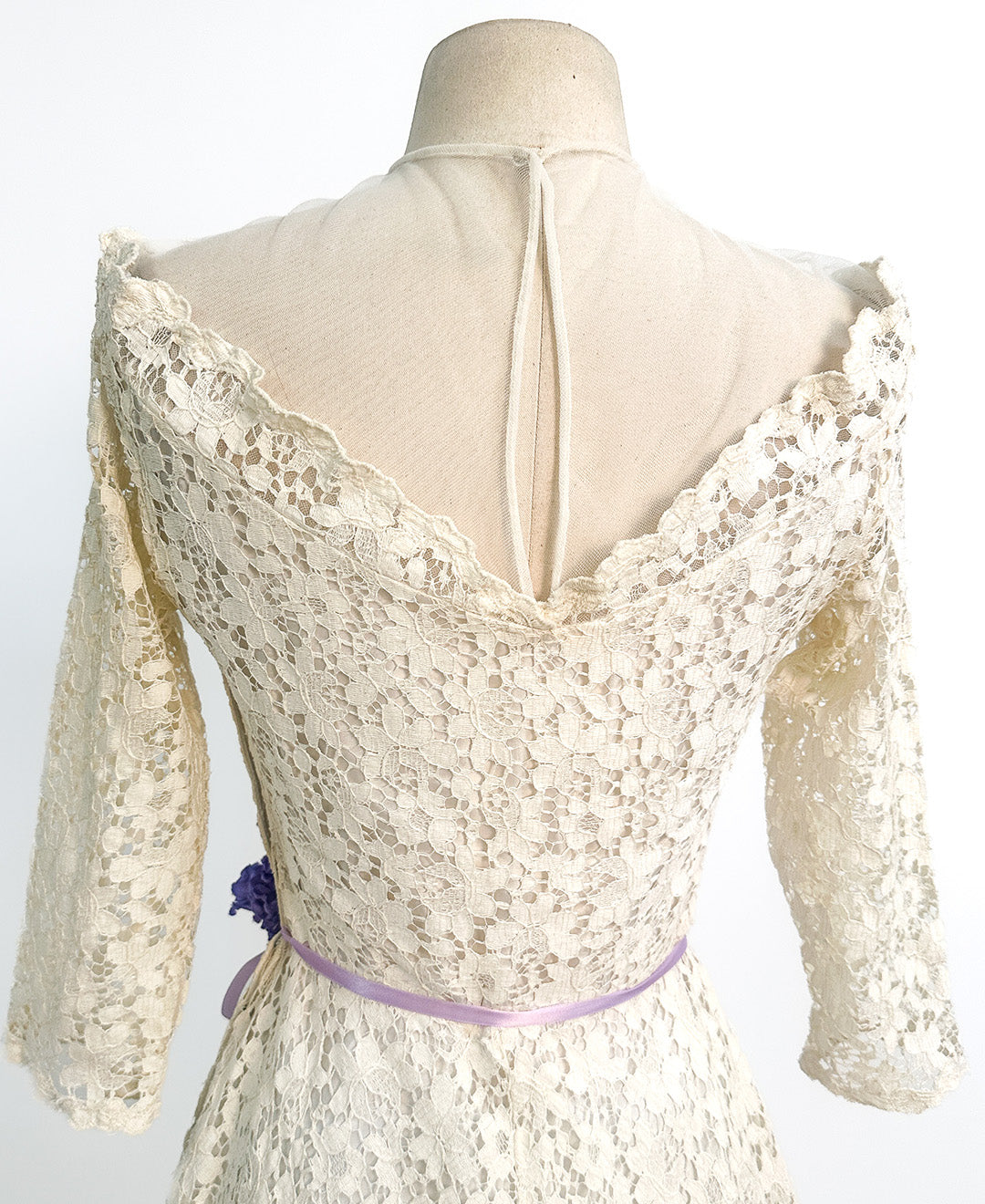 1950s Ivory Lace Wedding Dress with Illusion Neckline / Waist 26